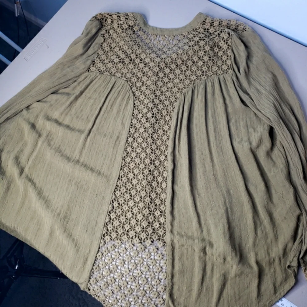 Free People The Best Buttondown Crochet Back Romantic Neutral Rayon Boho Lace ML - Picture 3 of 11